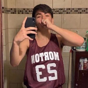 Meet your Posher, Aaron